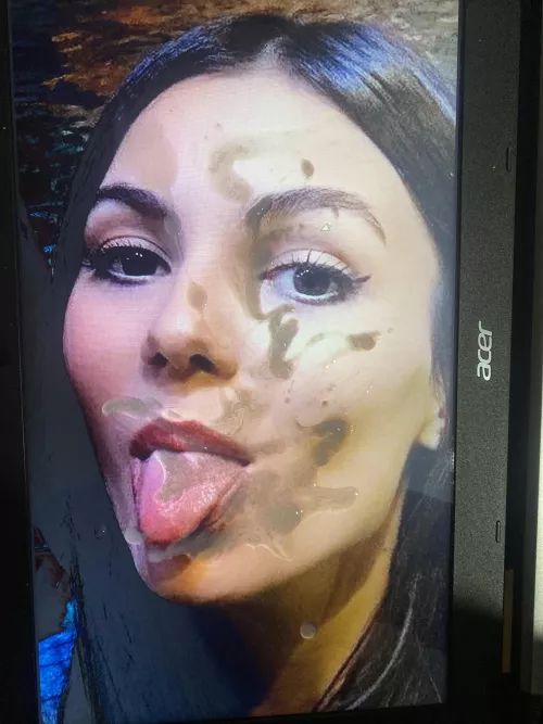 Victoria Justice Cum Tribute