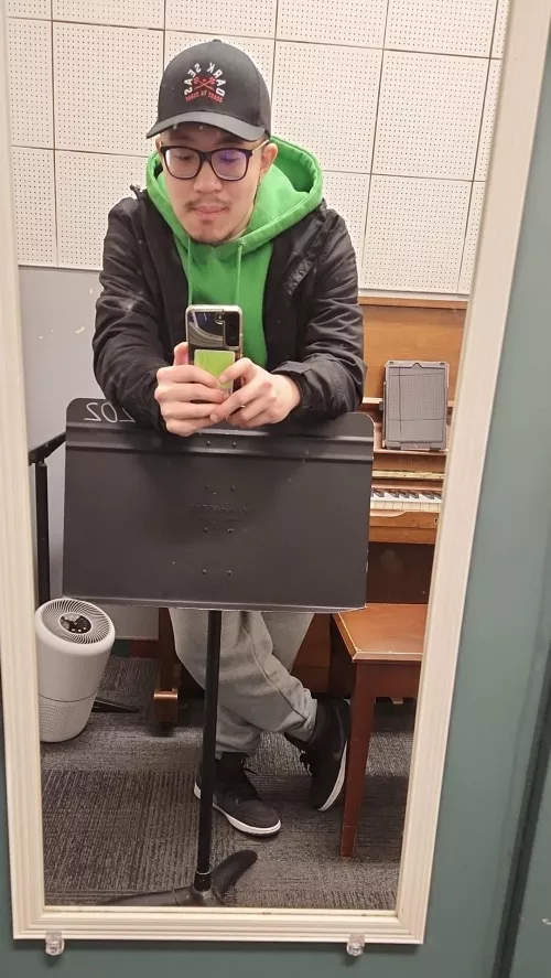 what's good guys. I'm feeling a bit down bad and you know how it be. still thinking bout that hole in my life and what it might be..