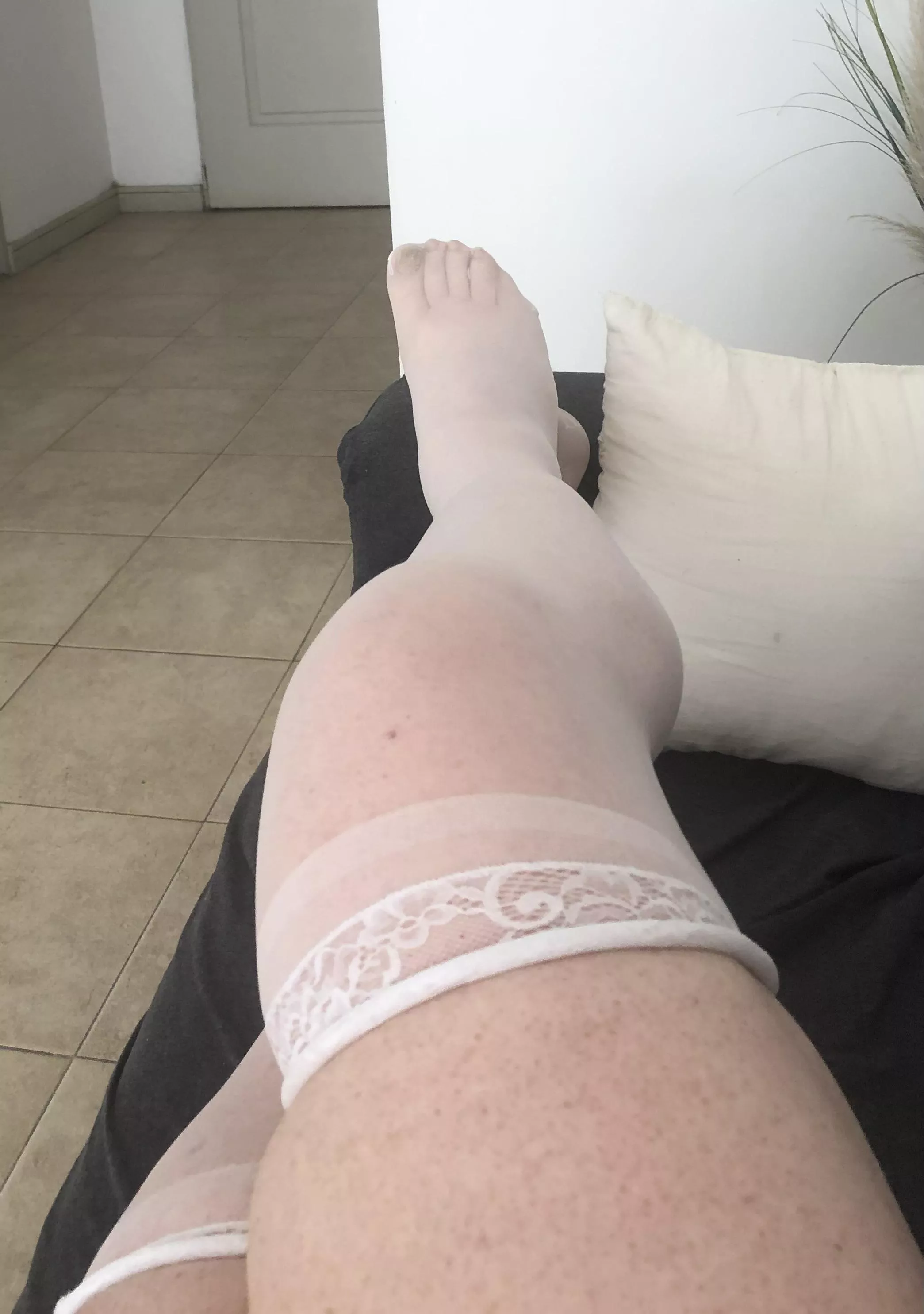 white hoses after shaving