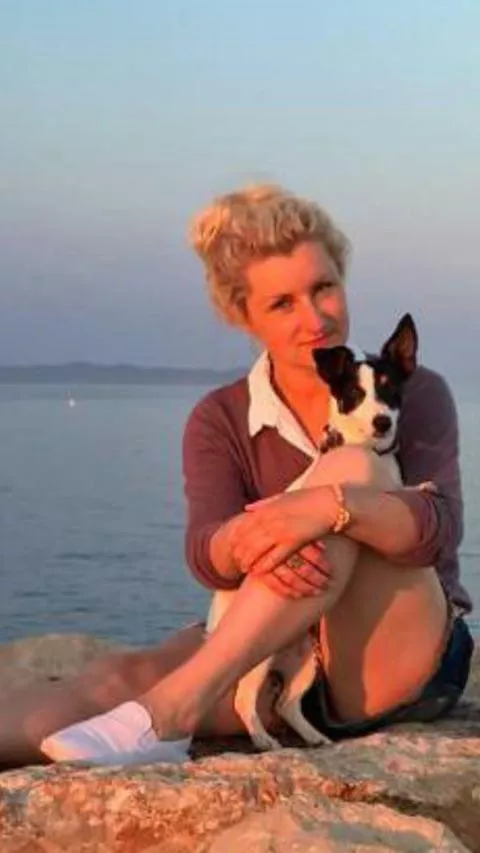 Who can tribute? DM!