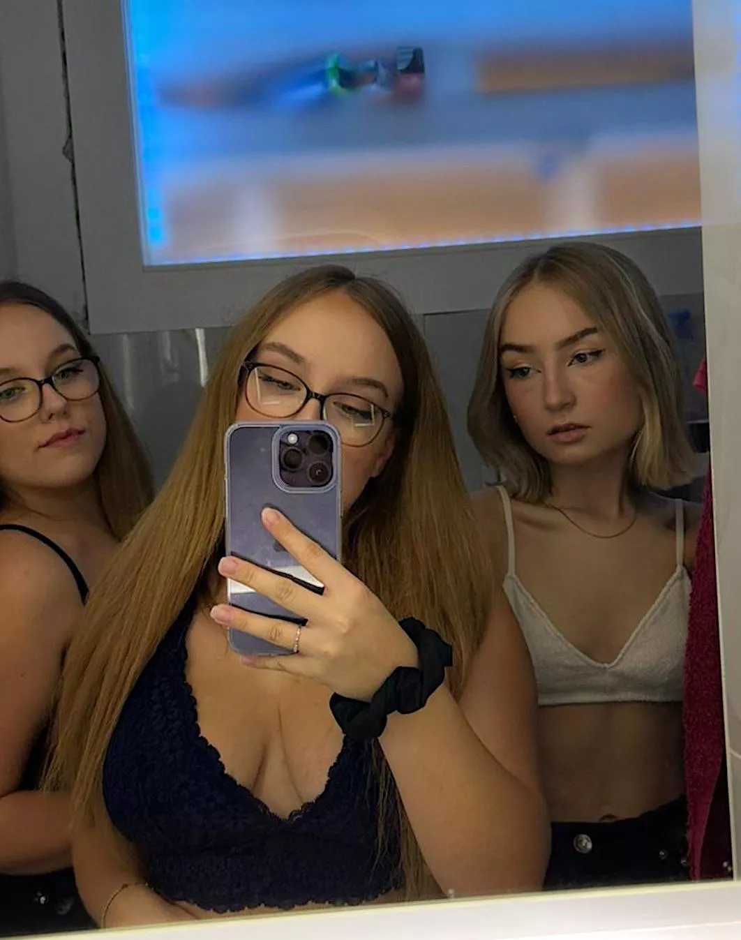 who is ready for fresh 18 girls😋❤️‍🔥