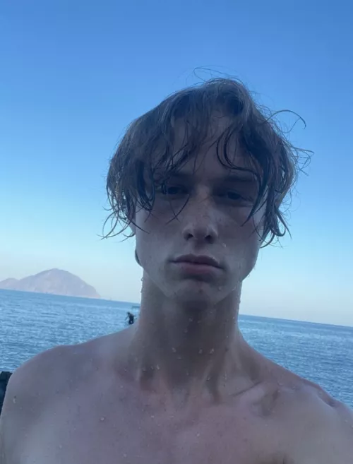 Will you go on a date with me? <3