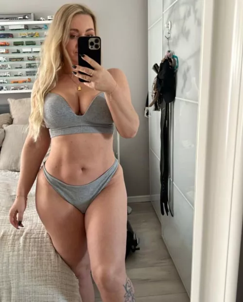 1 upv= 3 pics in your comment 1=surprise