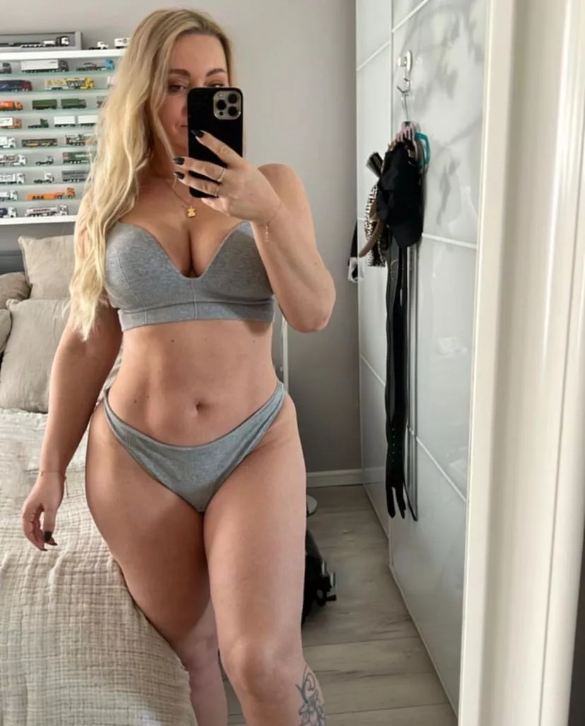 1 upv= 3 pics in your comment 1=surprise