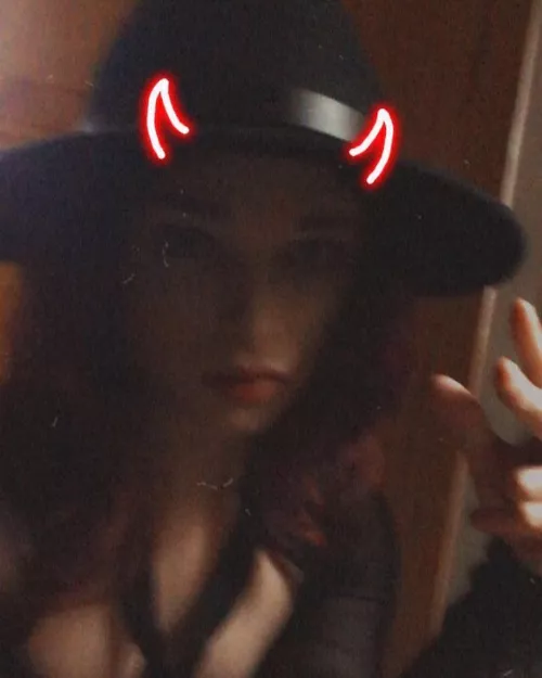 A couple photos after my audition yesterday xo (she/her, 18)