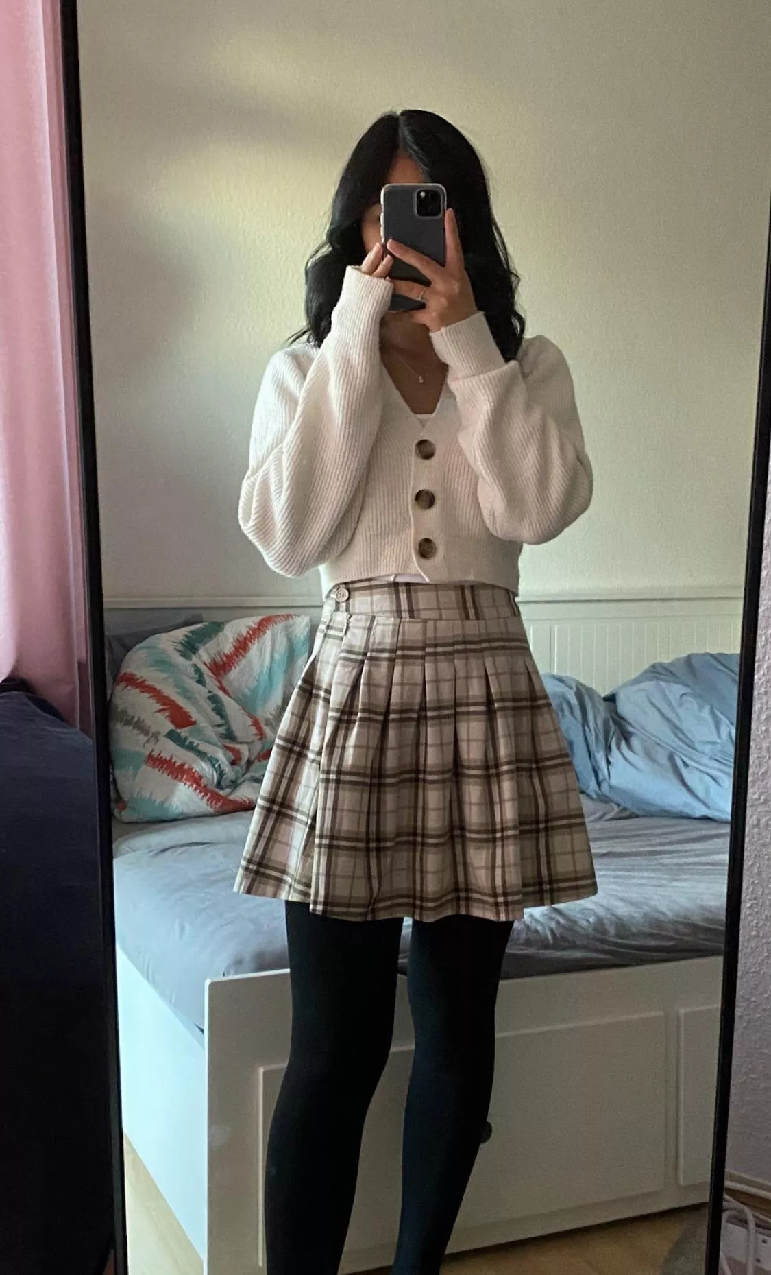 Can I be your petite girl ?🥺