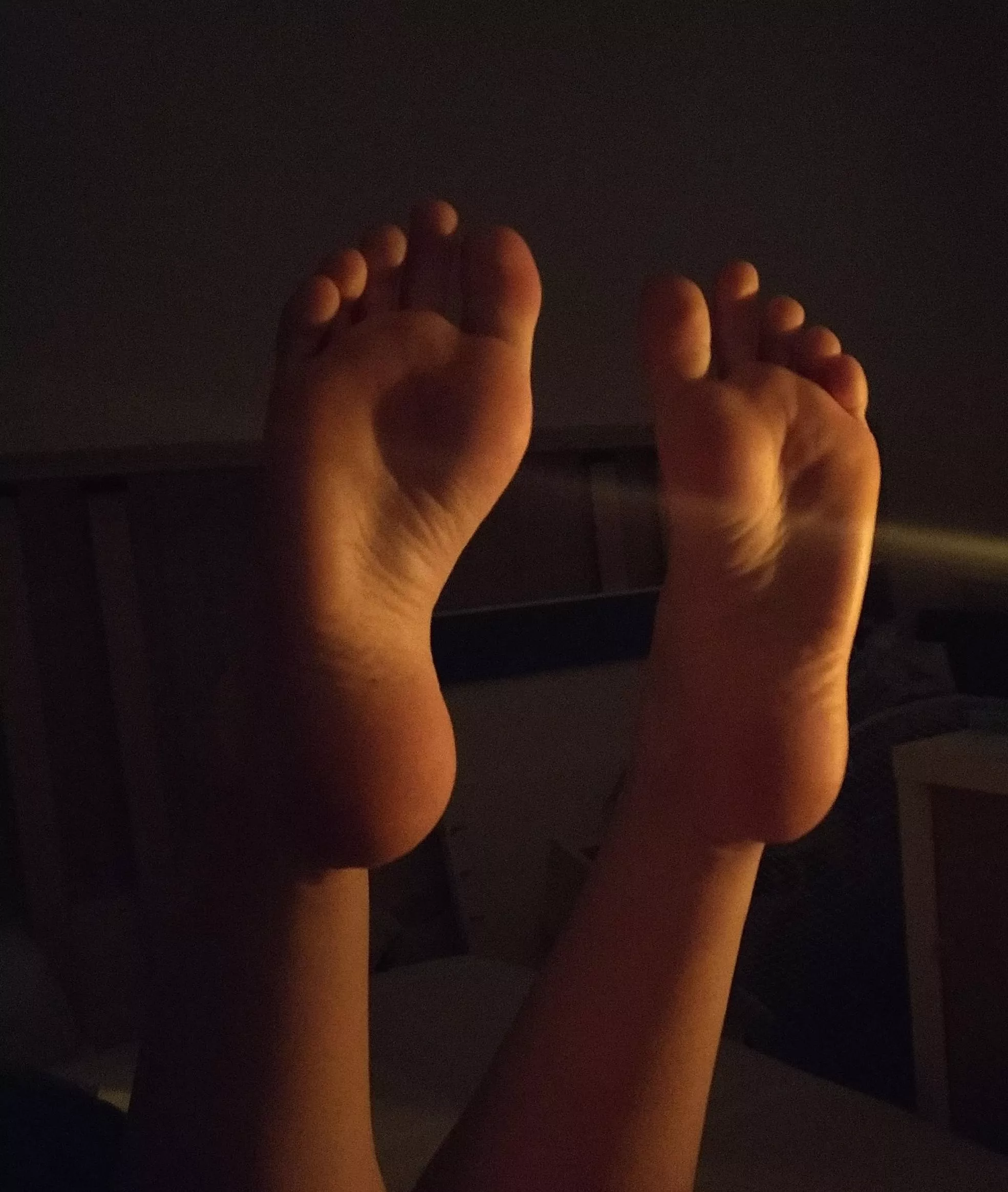 candlelight soles 🧡