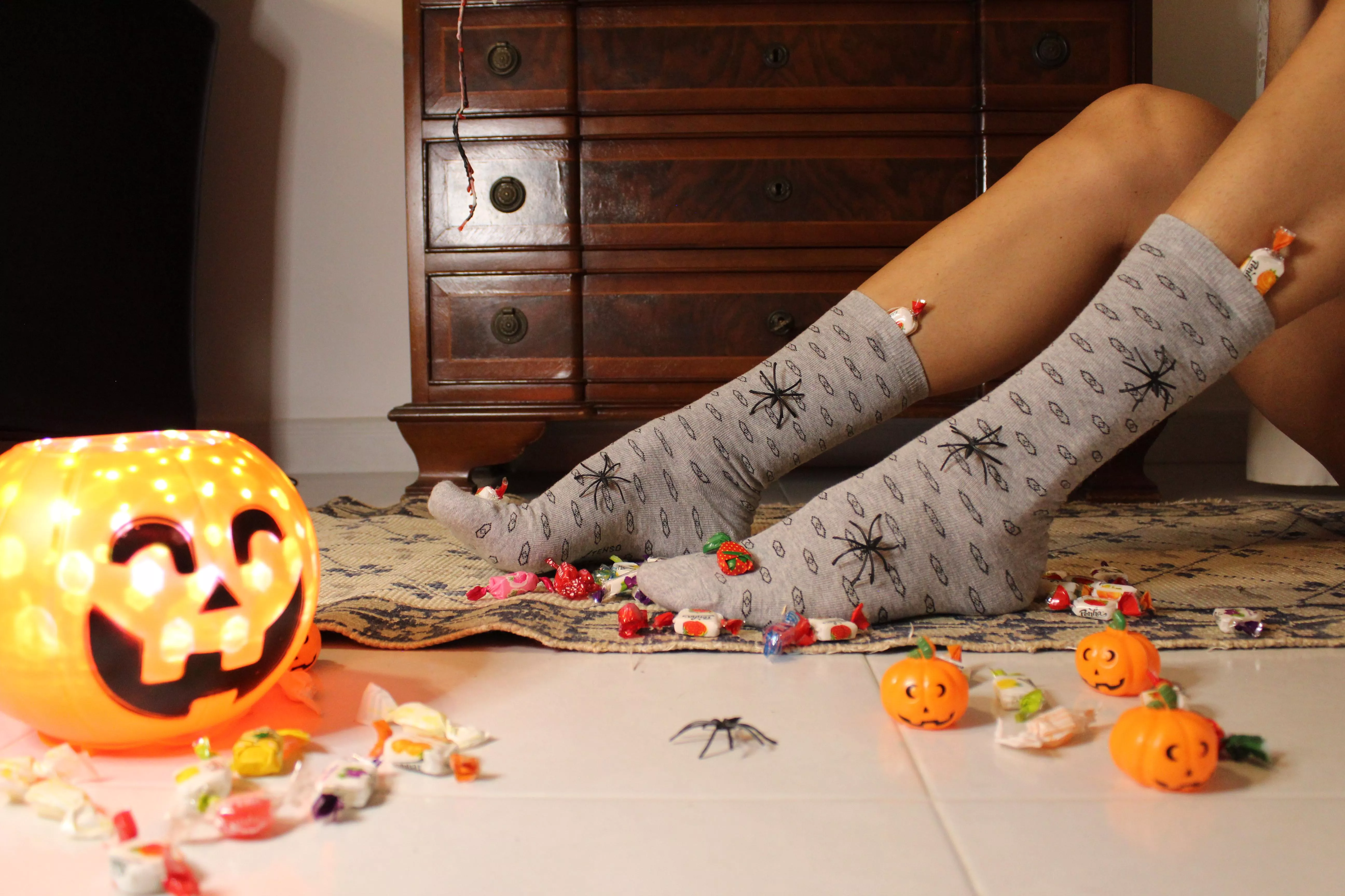 🎃 CandySocks 🍬 Do you prefer my candy 🍬 or my socks 🧦?