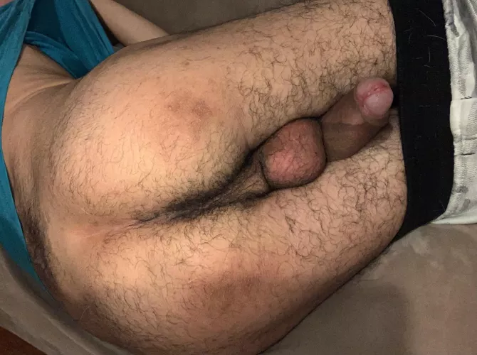 Come spread open these cheeks 😉