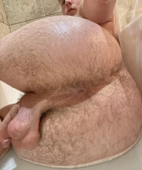 Could use an extra scrub 👅