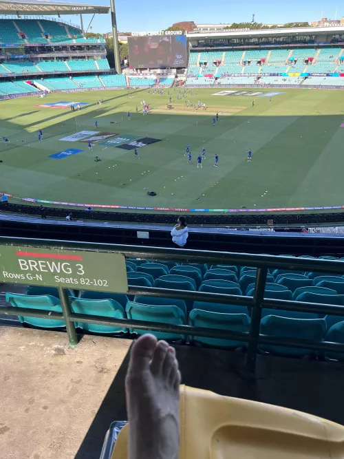 Cricket and feet ❤️