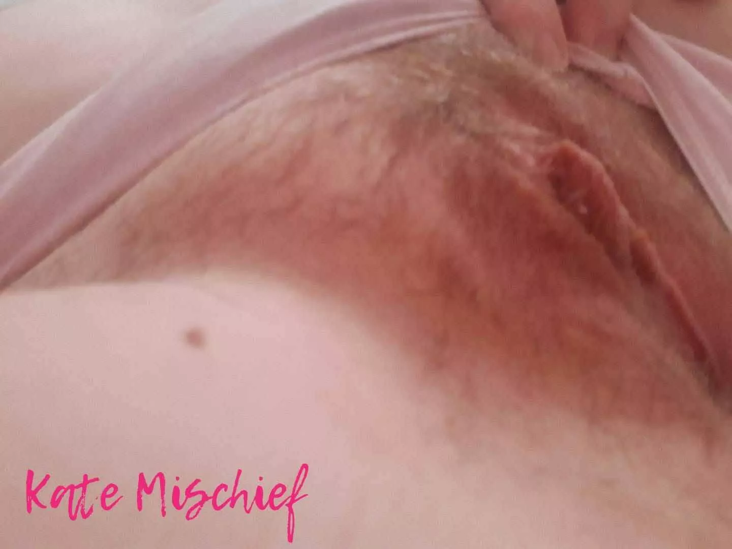 Cum over and lick my pussy 💋 tongue