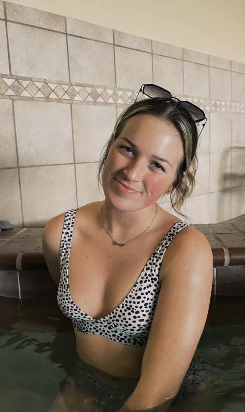 Dm to trib my 18 yo sister