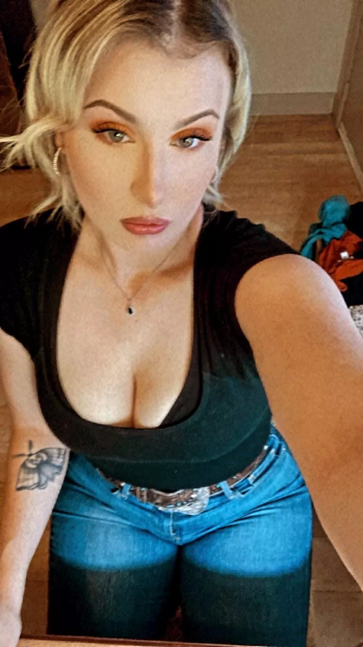 Do I look nice? Bc I’m not. 👋