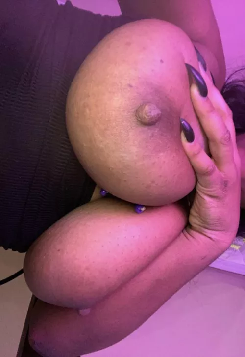 don’t you wish ur cock was between these ..