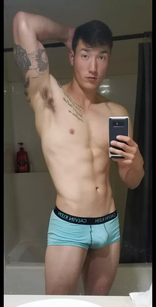 excuse me, happy Friday 😊