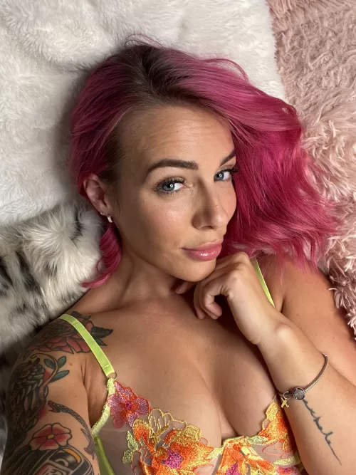 Give him head when his favourite team loses 💕 (@alexawild_) [instagram]