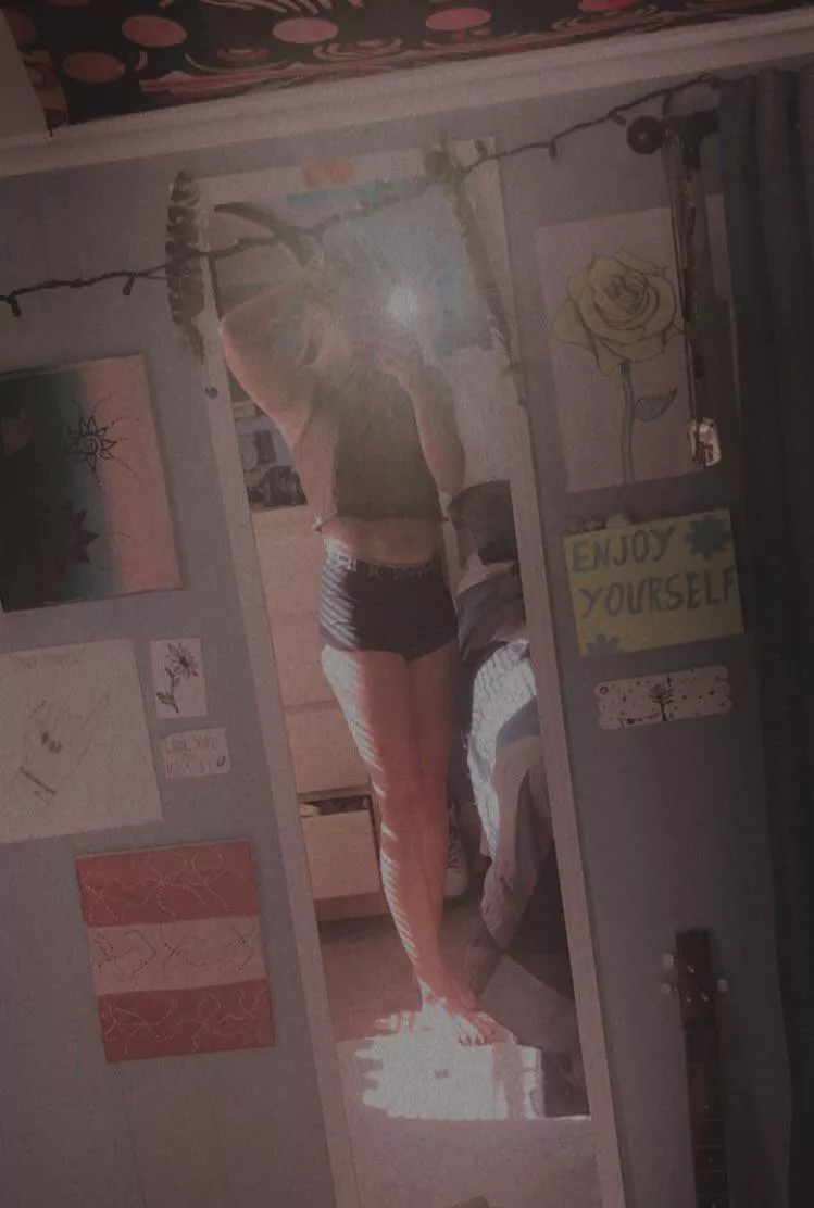 Good morning boytoys! I MEAN FEMBOYS WHOOPS