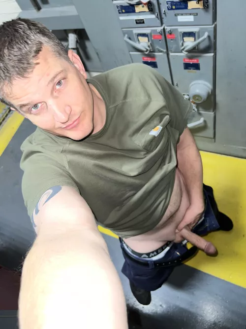 Got a work stuffy 😝