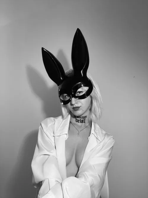 I wanna be your bunny 🐰💘