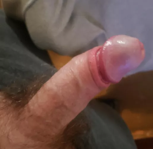 I want to feel your tongue trace me 😏👅