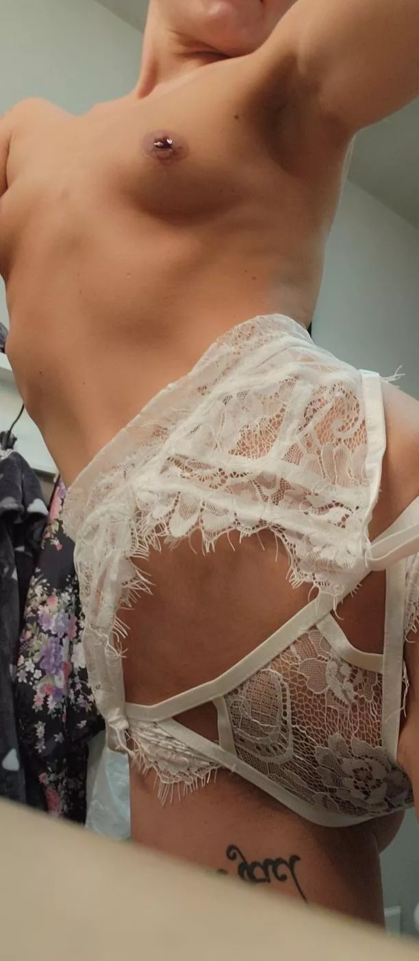 I'll be a good girl for you 😇