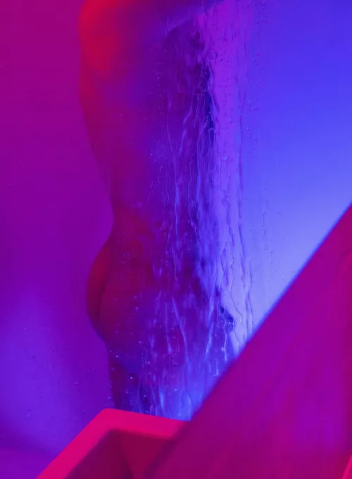 I'm leaving the door to the bathroom open for you