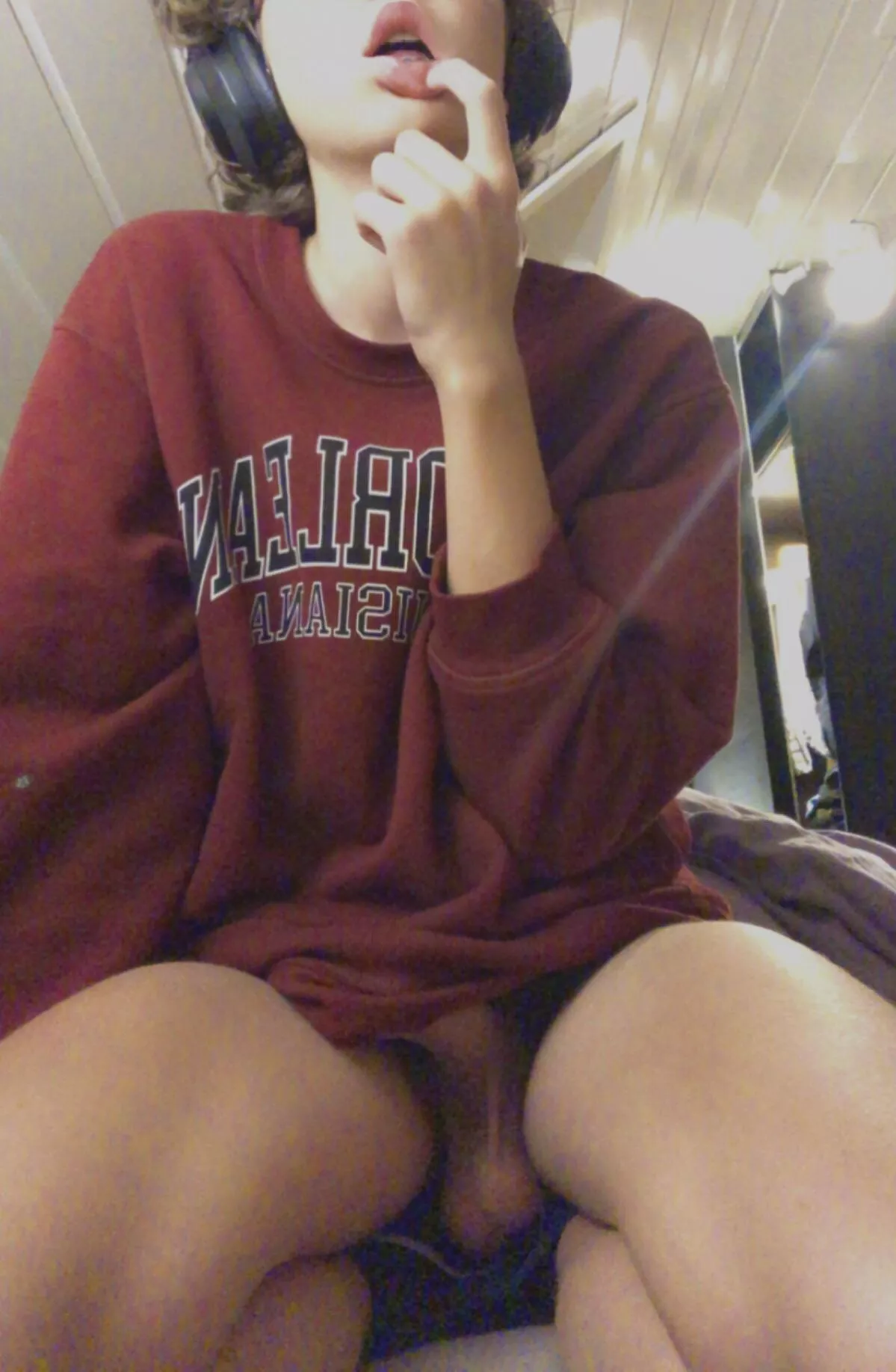 Just a mindless bimbo listening to like some hypno files hehe