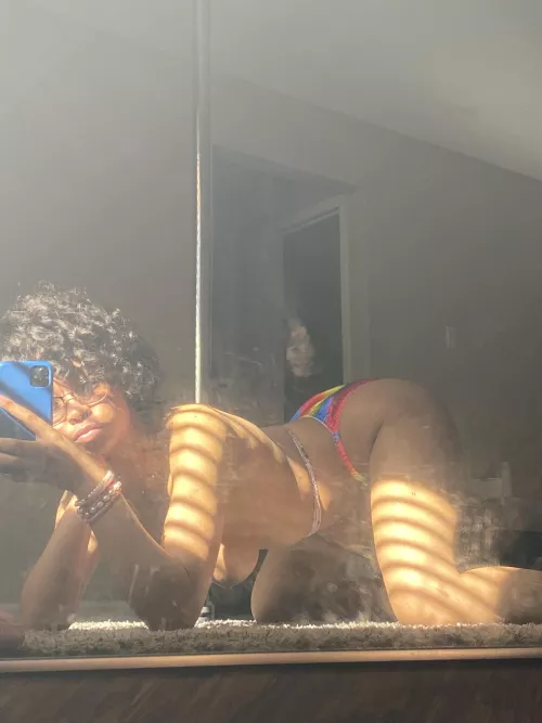 Kiss me through the phone;)