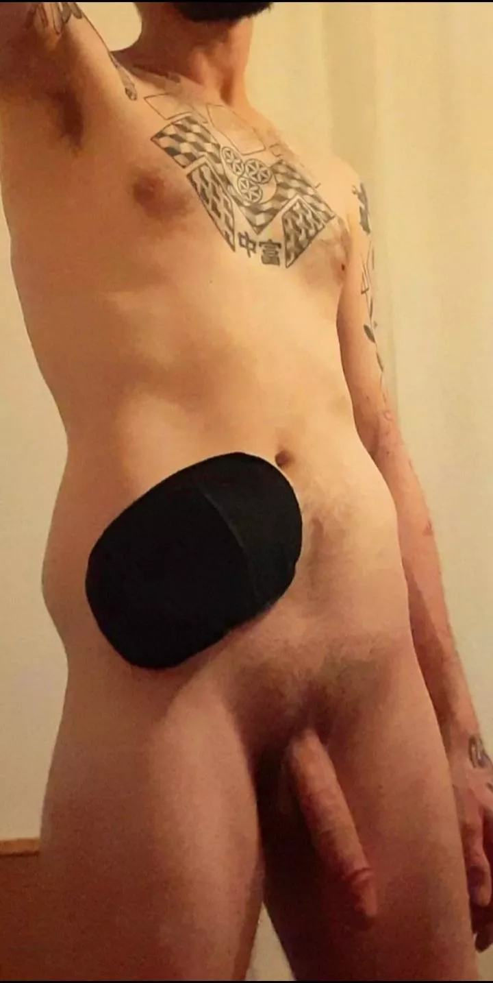 [m] 35 uk... have a stoma bag, don't hide it as it means I'm alive... Rate me