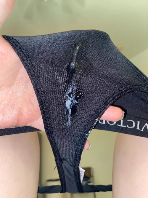 Mmm this Victoria’s Secret thong soaks up my nectar beautifully 🤤 [selling] [discreet] [verified]