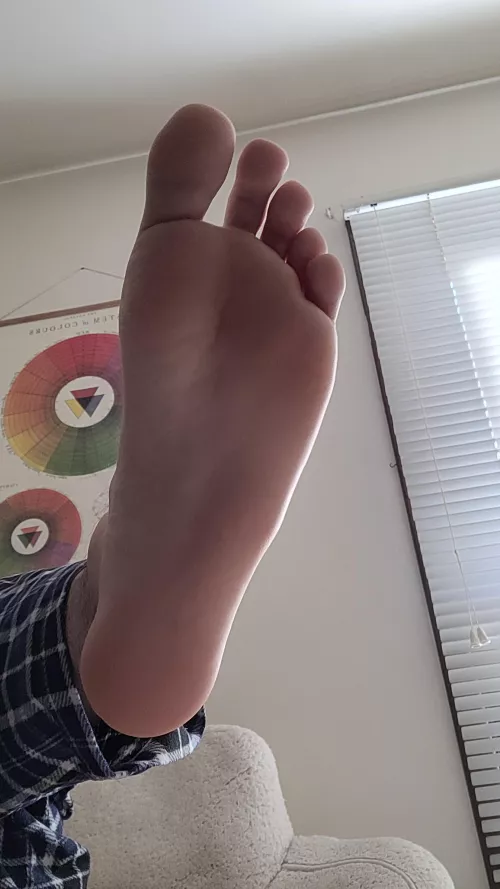 Morning Feet 🥱