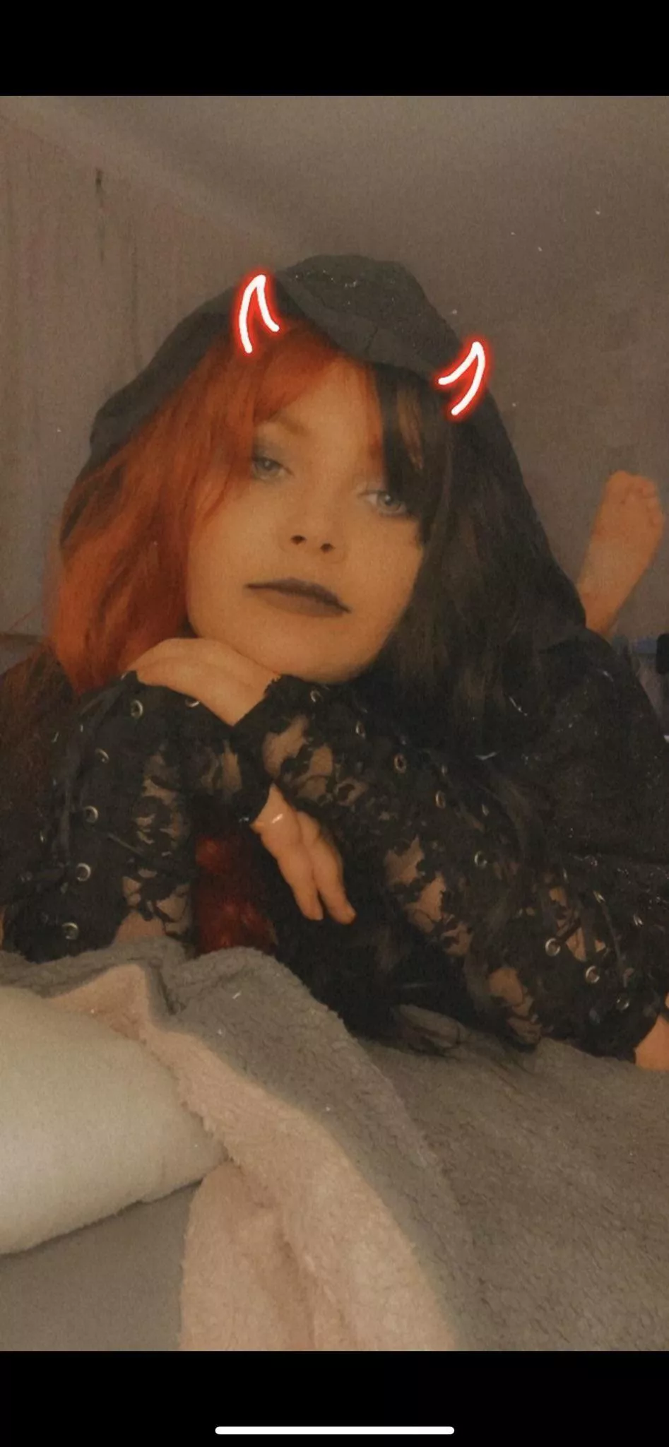 My explicit Halloween content is available now !!