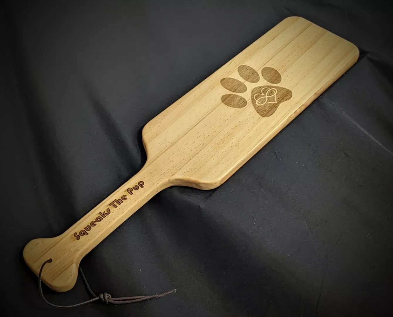My new commissioned paddle! 🐾