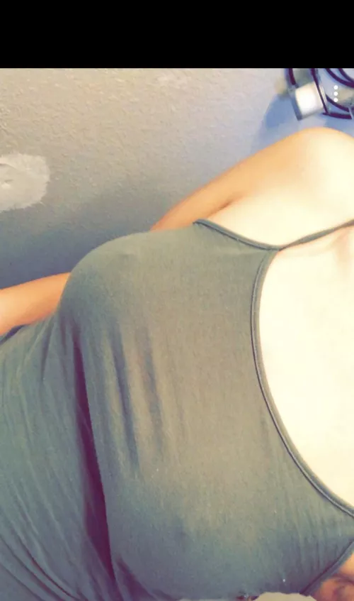 New here, wanna see whats underneath? ;)