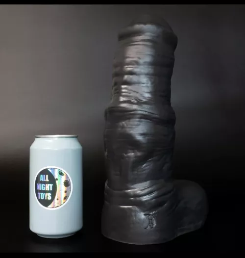 New toy ordered 🤤 XL Trotter from All Night Toys. Looking forward to let him stretch me 😁