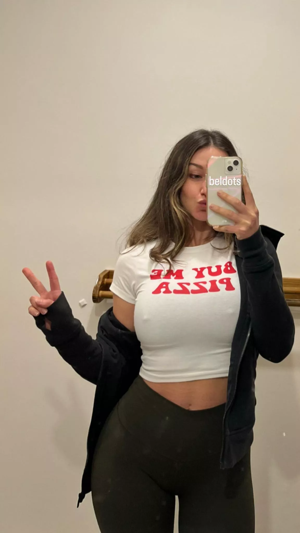 Open to swap a bra for pizza hehe