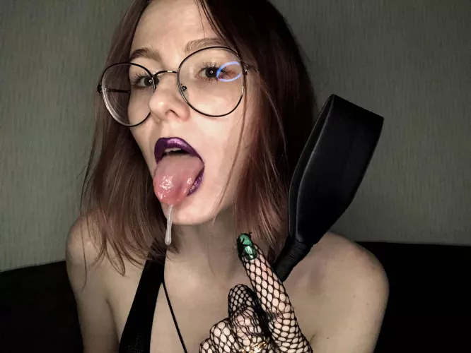 Open your mouth, my little worm [domme]