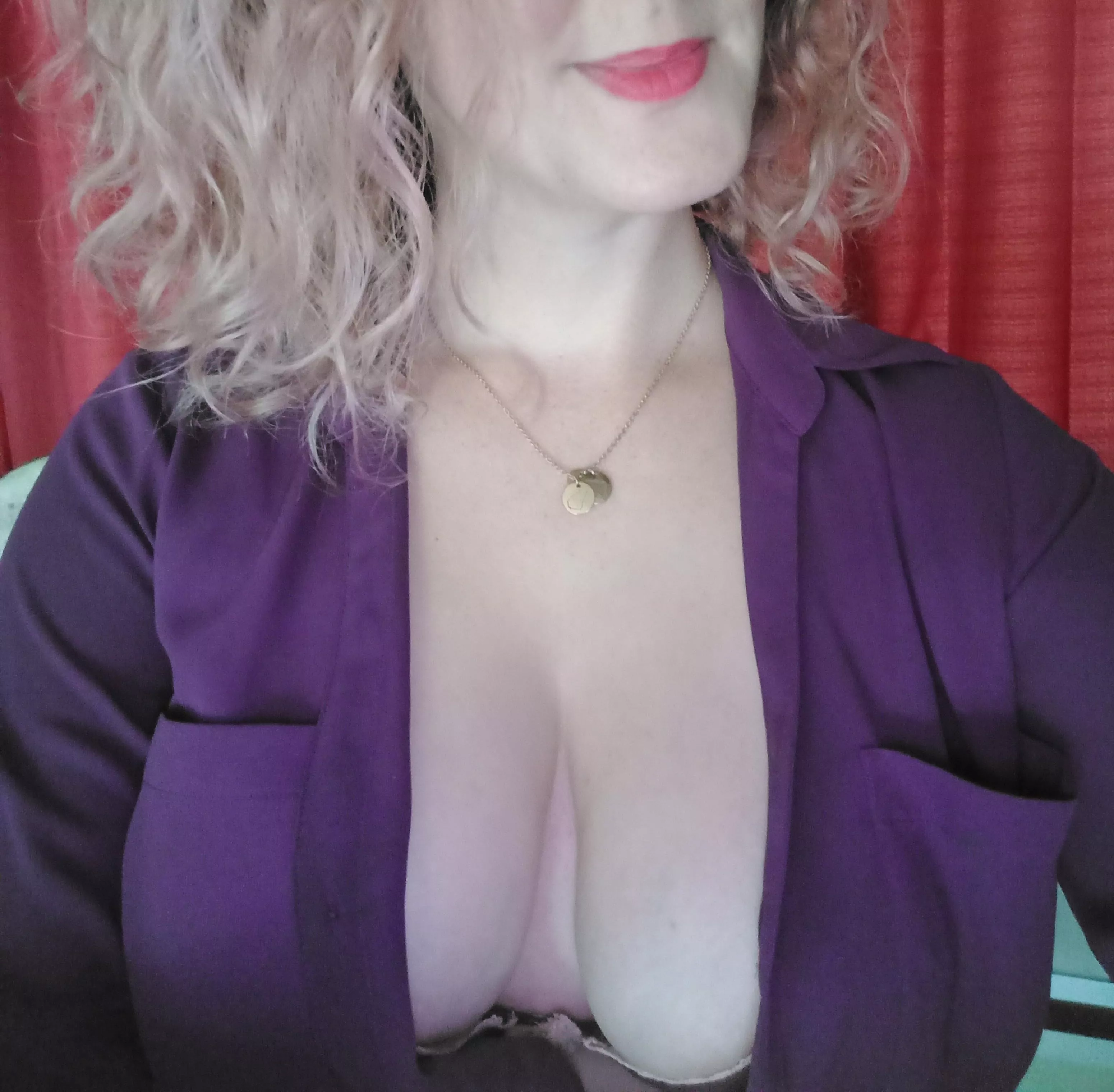 Shopping alone today, come find me 😘