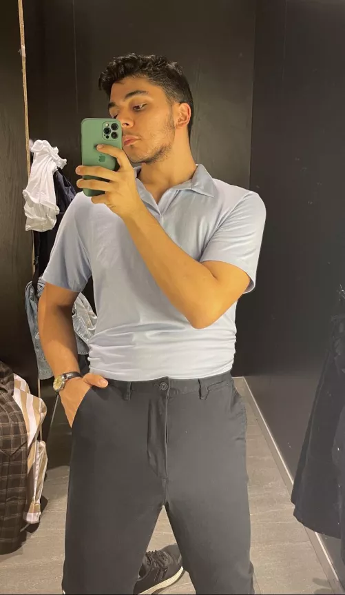 Smash or pass the outfit?