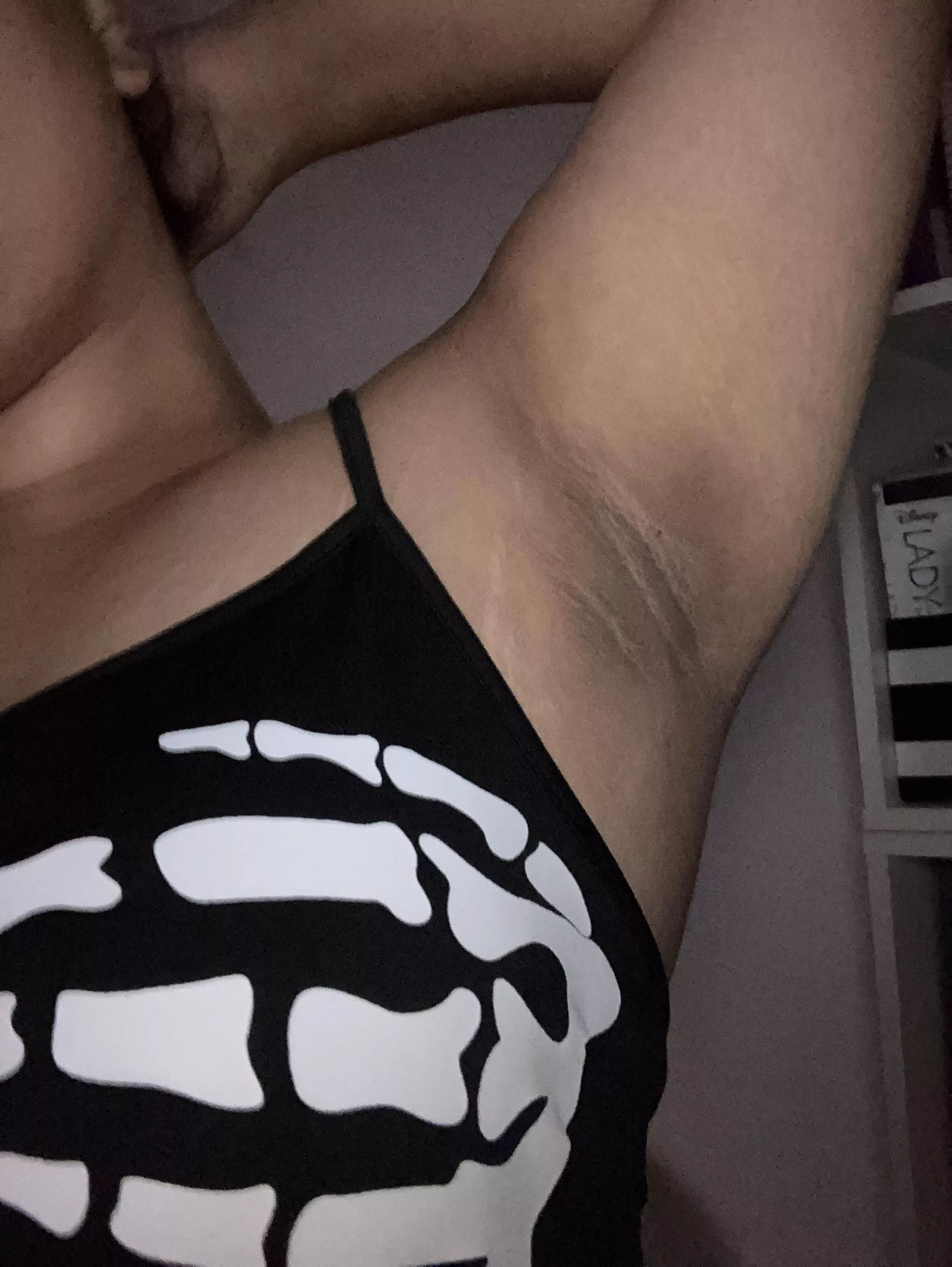 Smooth pits that you just want to taste 👅