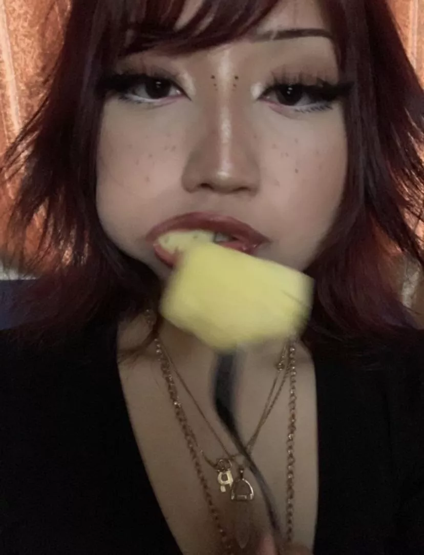 Someone tribute this pic of me plssss 😭🥹