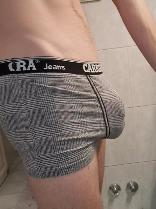 somthing is districting u?