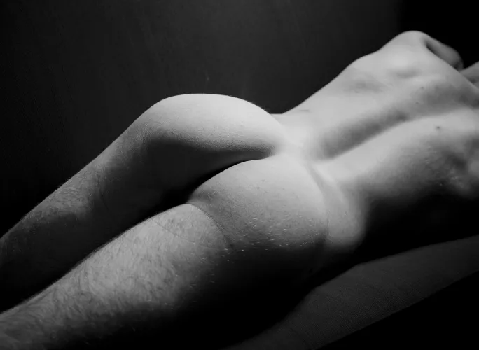 spread my cheeks open and pleasure me ☺️🍑