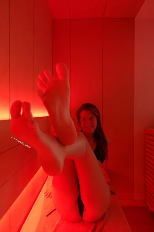 Sweaty feet in the sauna