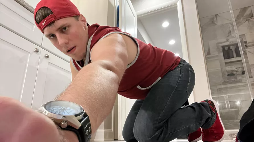 This was a just blooper, but it shows off my legs pretty well