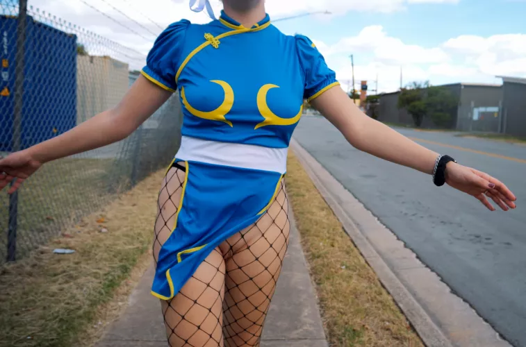 Uh-oh! It's getting a little windy out for my costume 😏