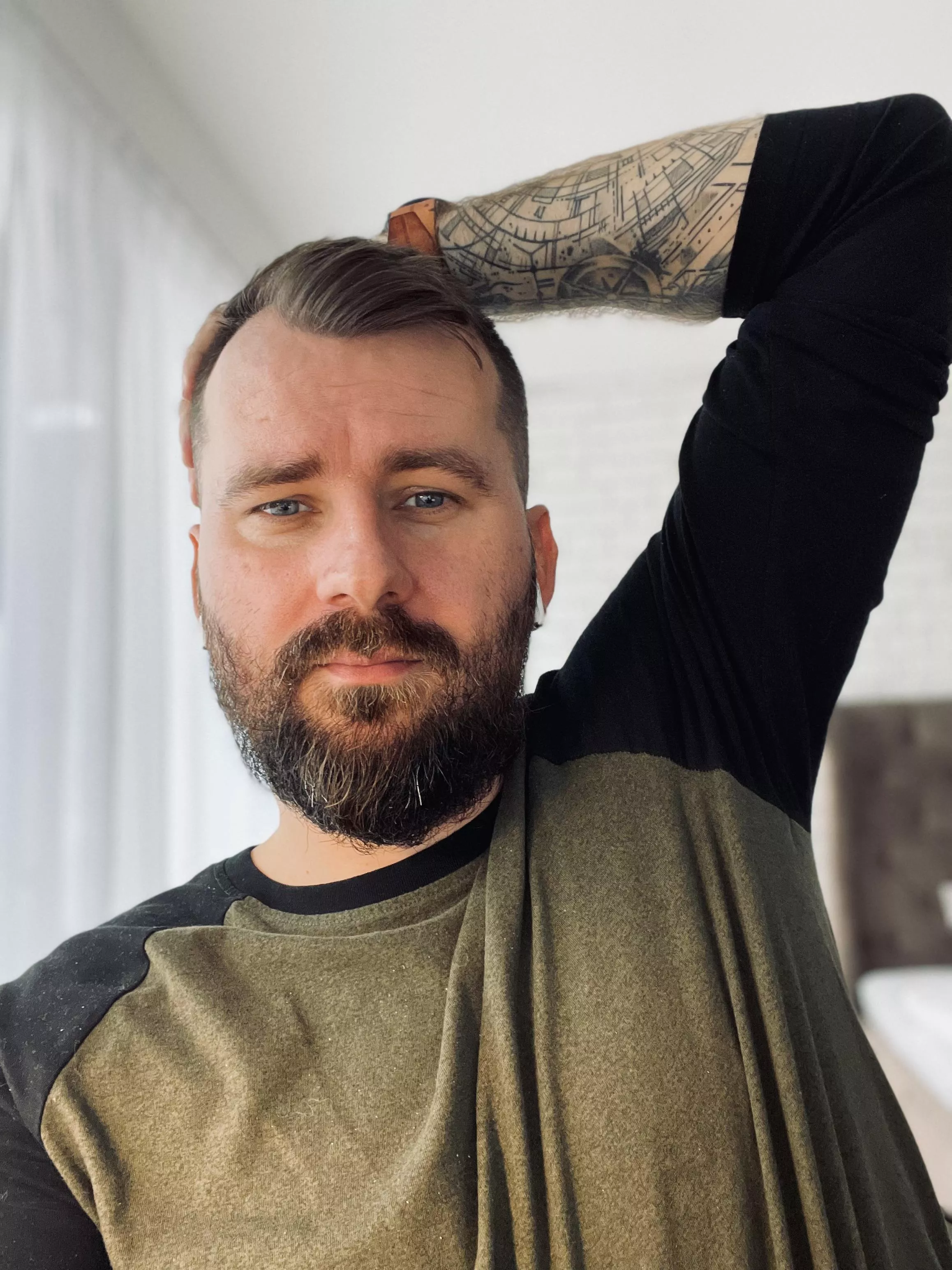 want to see more ? join me 😈😈😈🤓🤓🤓free onlyfans account, link below ⬇️⬇️⬇️