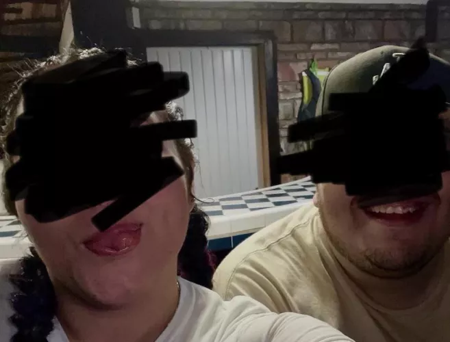 We wanna go to a gloryhole tonight and share some 🍆 , we’re in SoCal, we have been to stans but looking for someplace with doors