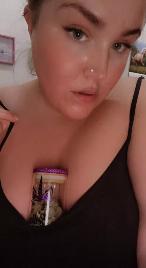 Weed and video games?💋